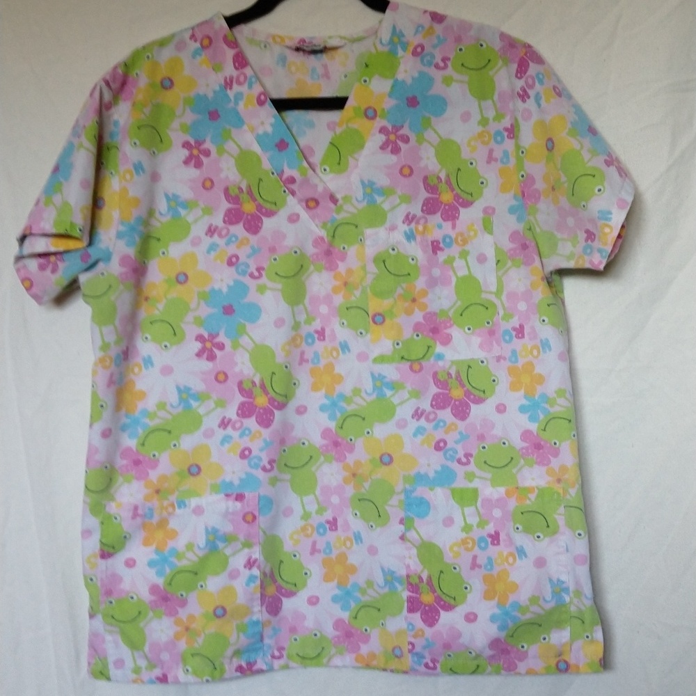 Just Love Women's Medium pink scrub top